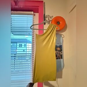 Yellow-Green 90’s One-Shoulder Dress